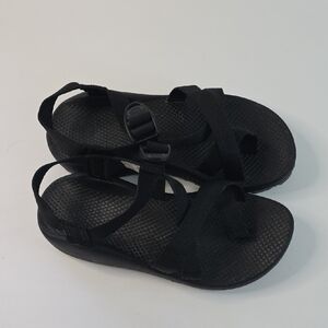 Chaco Z/2 Classic sandals in black. Size 8
